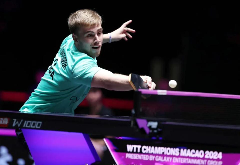 包机行动 包机行动